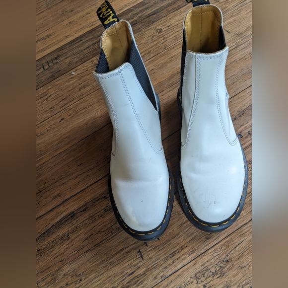 Doc Martens White Chelsea Boots - Picture 6 of 10
